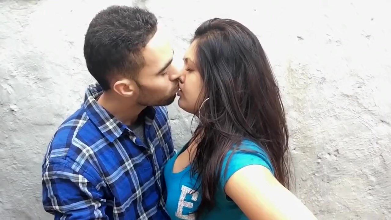 Uk Indian Dating - British Indian Couple Kissing - Video Free Porn Videos - hclips.com